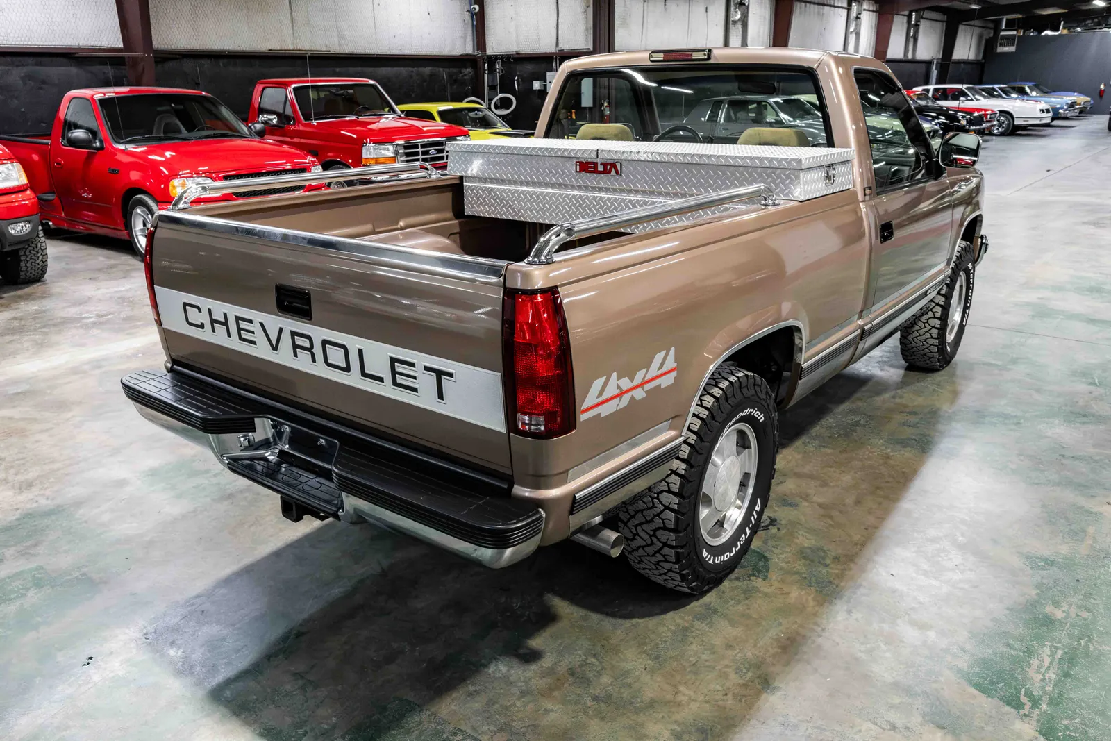 1994-Chevrolet-K1500-Light Autumnwood Metallic-175287-37.jpg